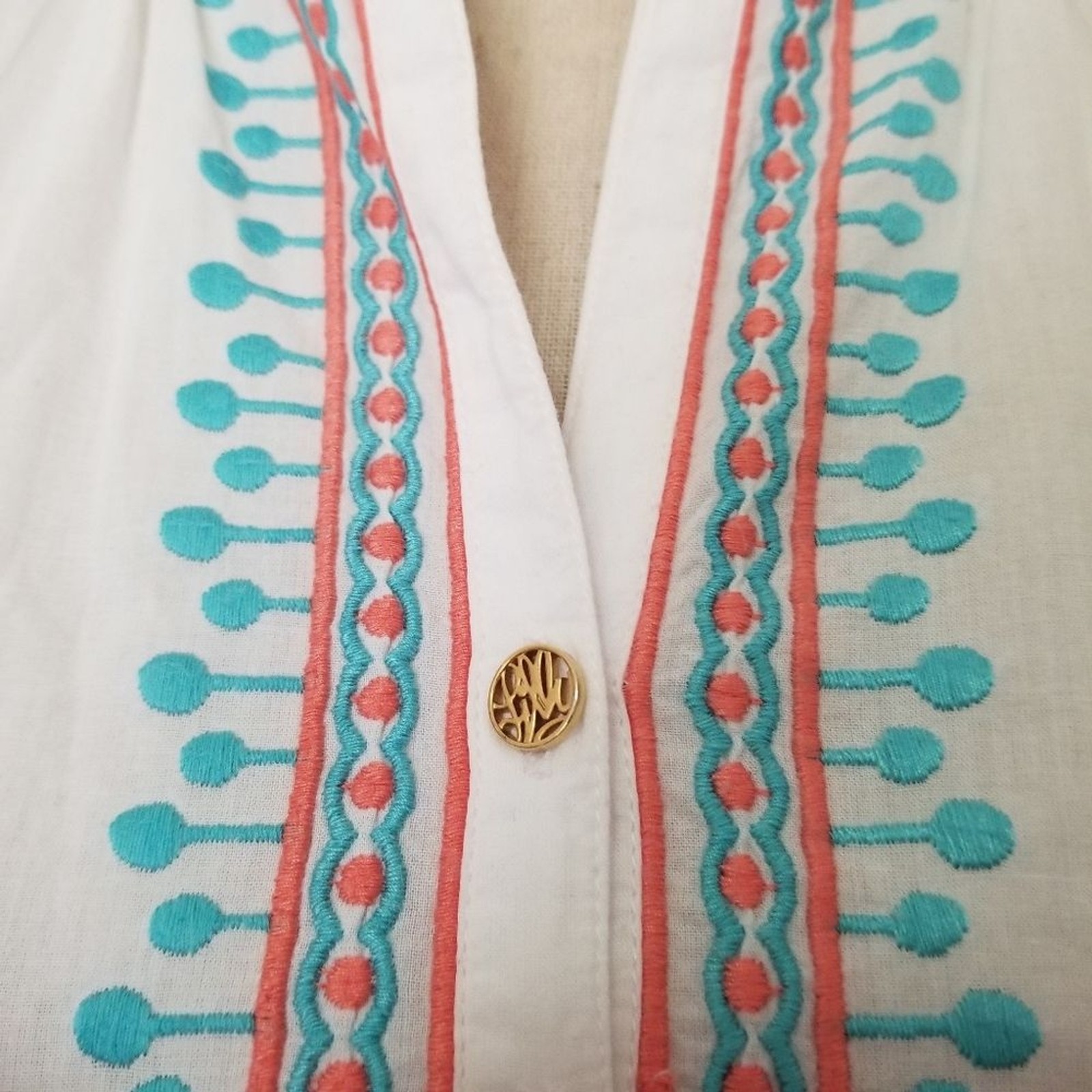 Lilly pulitzer size XS elsa embroidered blouse