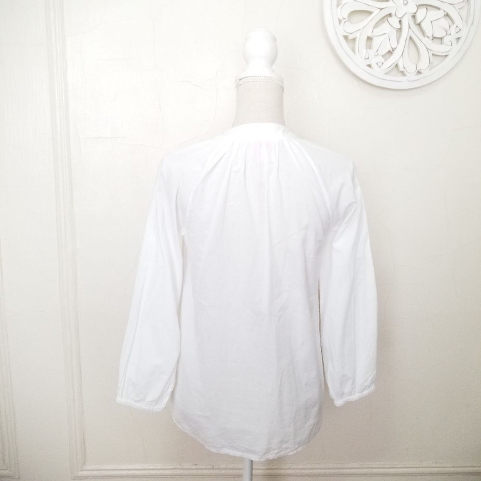 Lilly pulitzer size XS elsa embroidered blouse