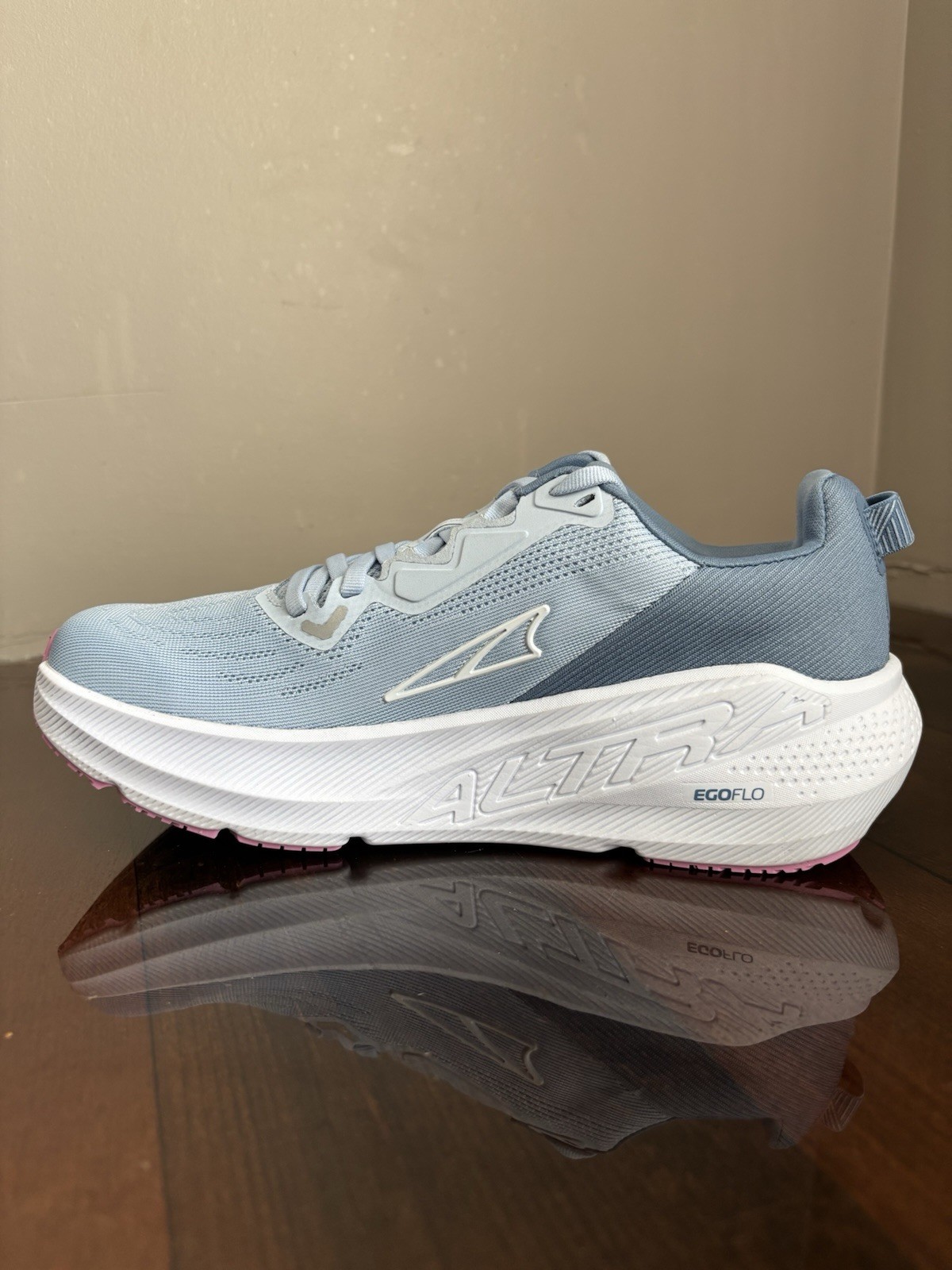 Altra FWD via Women’s Running Shoes Size 8 W, Light Blue (New In Box)
