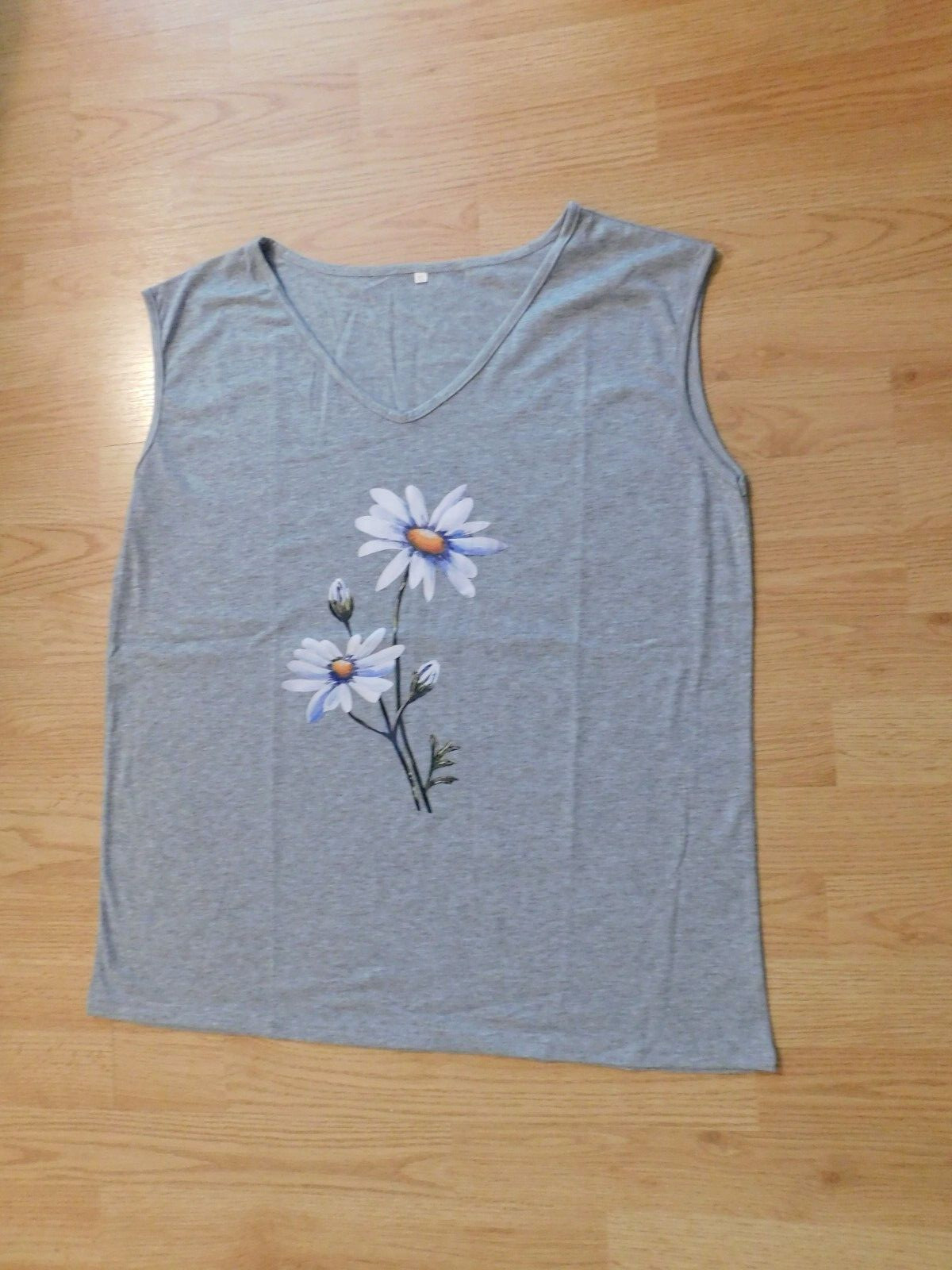 Womens XL (12-14) Tank Top – Gray – Polyester & Spandex – Bust is 43″ – New