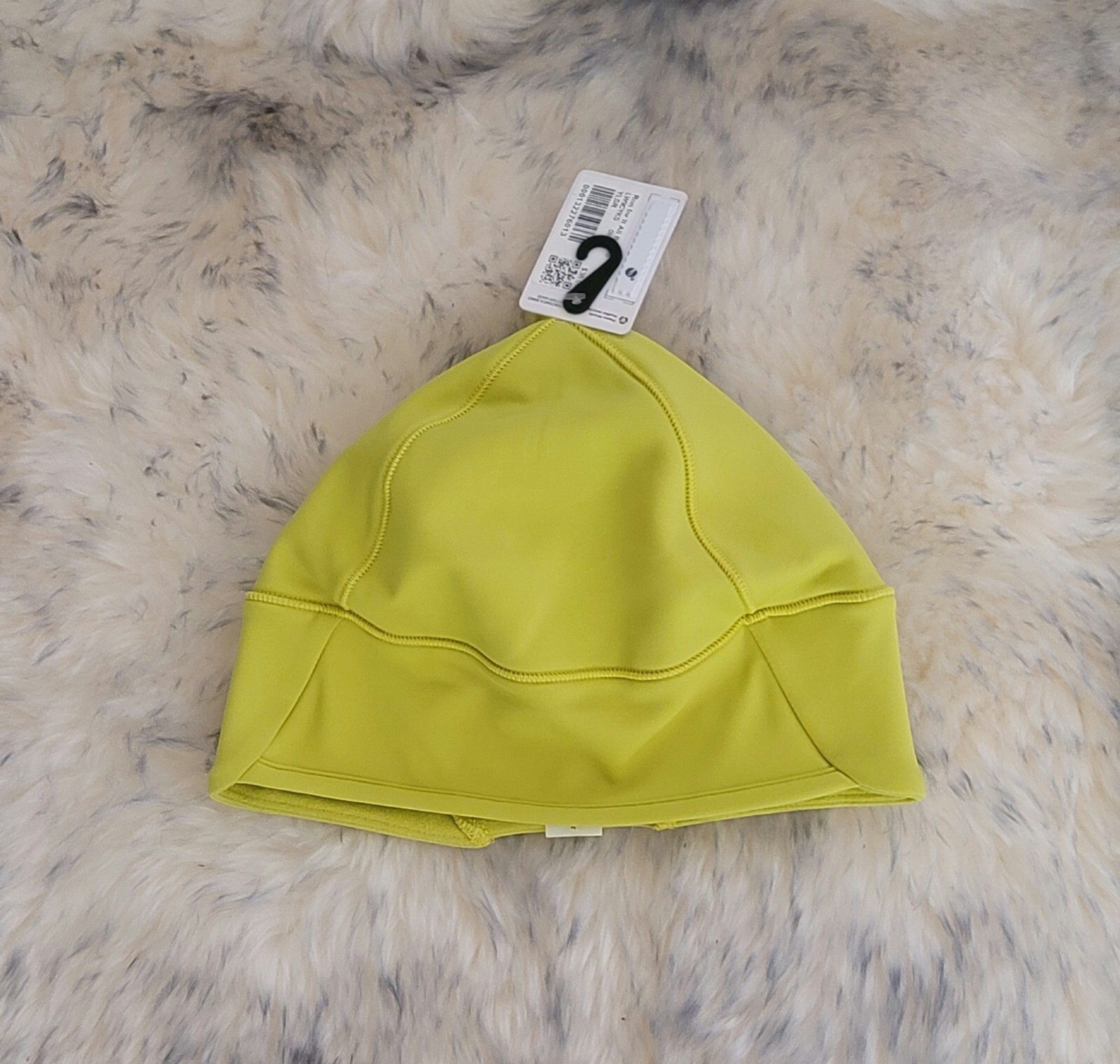 NWT LULULEMON RUNNING HAT BEANIE WOMEN’S YELLOW SERPENTINE OS LOGO $38.00