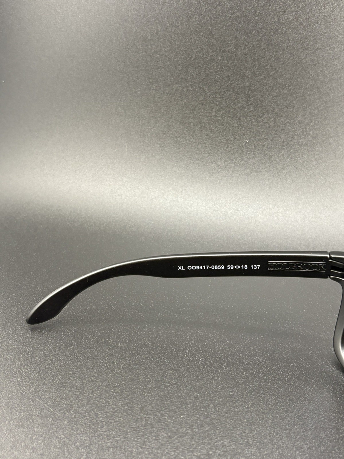 Oakley 0OO9417 Men’s Holbrook XL Sunglasses