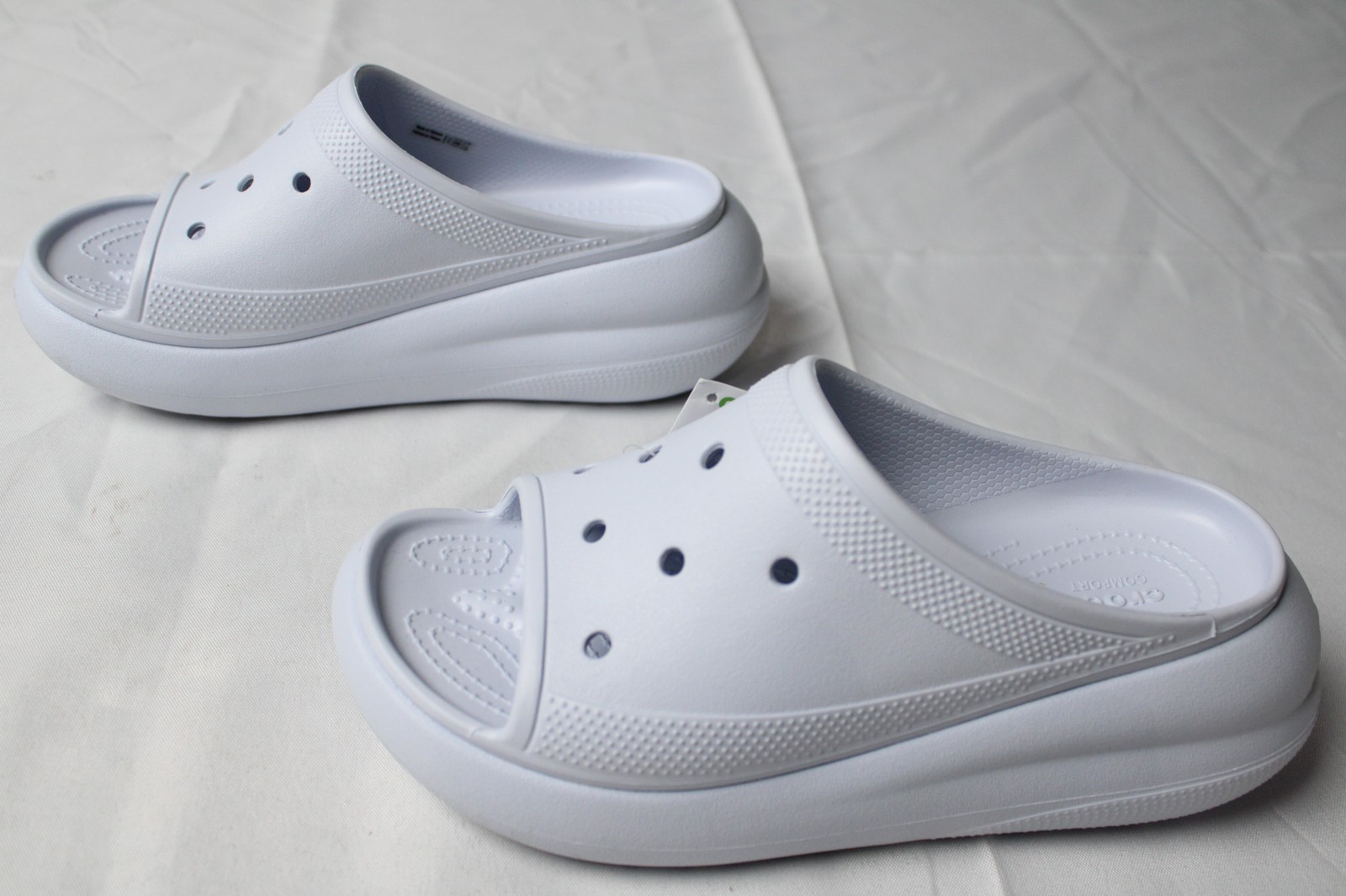 Crocs Unisex Adult Lightweight Platform Crush Slides CL8 Dreamscape Size W8/M6