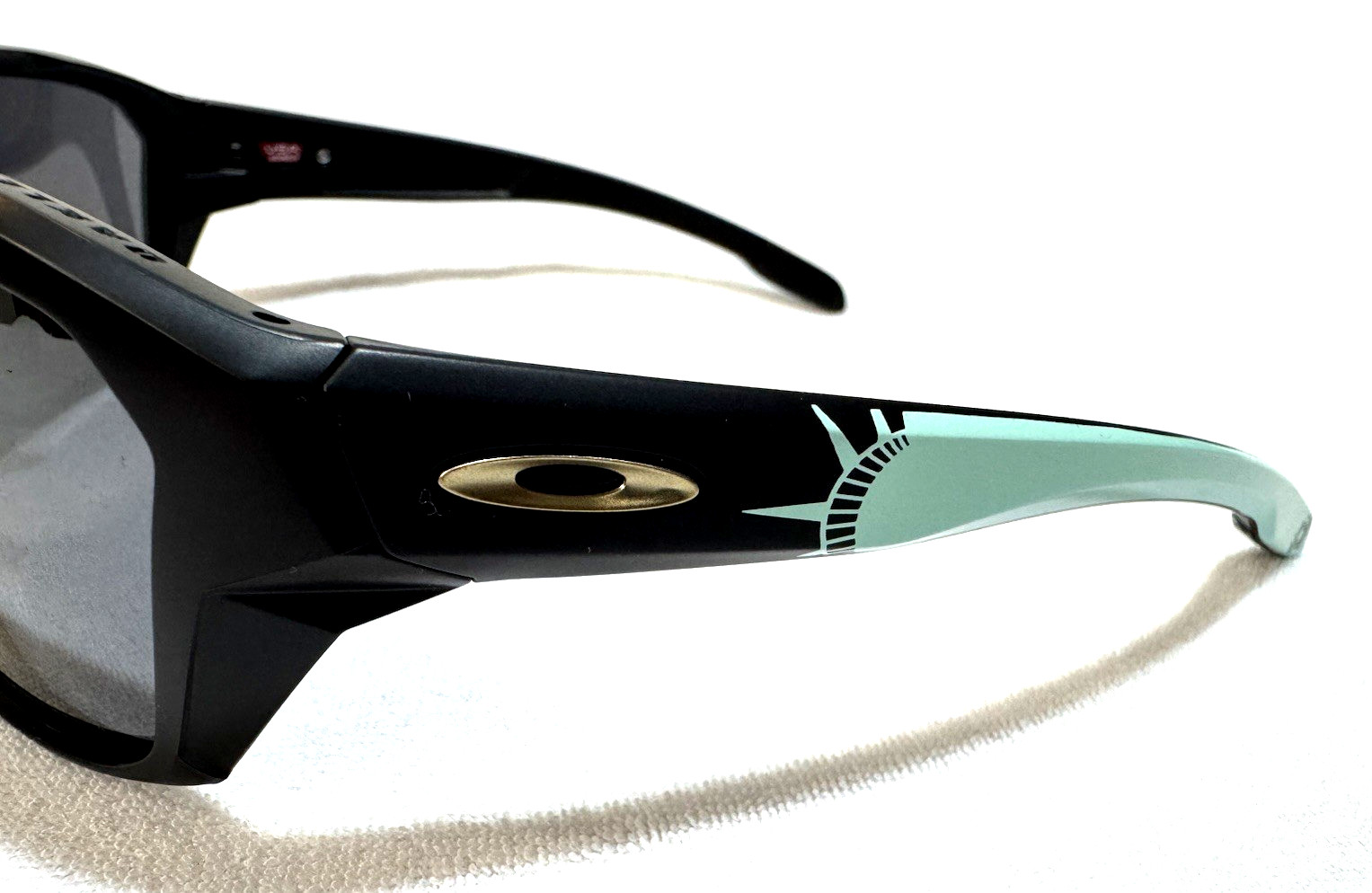 OAKLEY Split Shot Matte Black / Prizm Black Sunglasses OO9416-38 Authentic – New