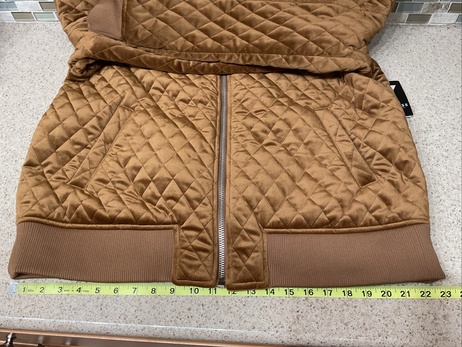 Mens Guess Jacket Velvet Quilted Full Zip Bomber Sz XXL Muted Gold 48×28” New