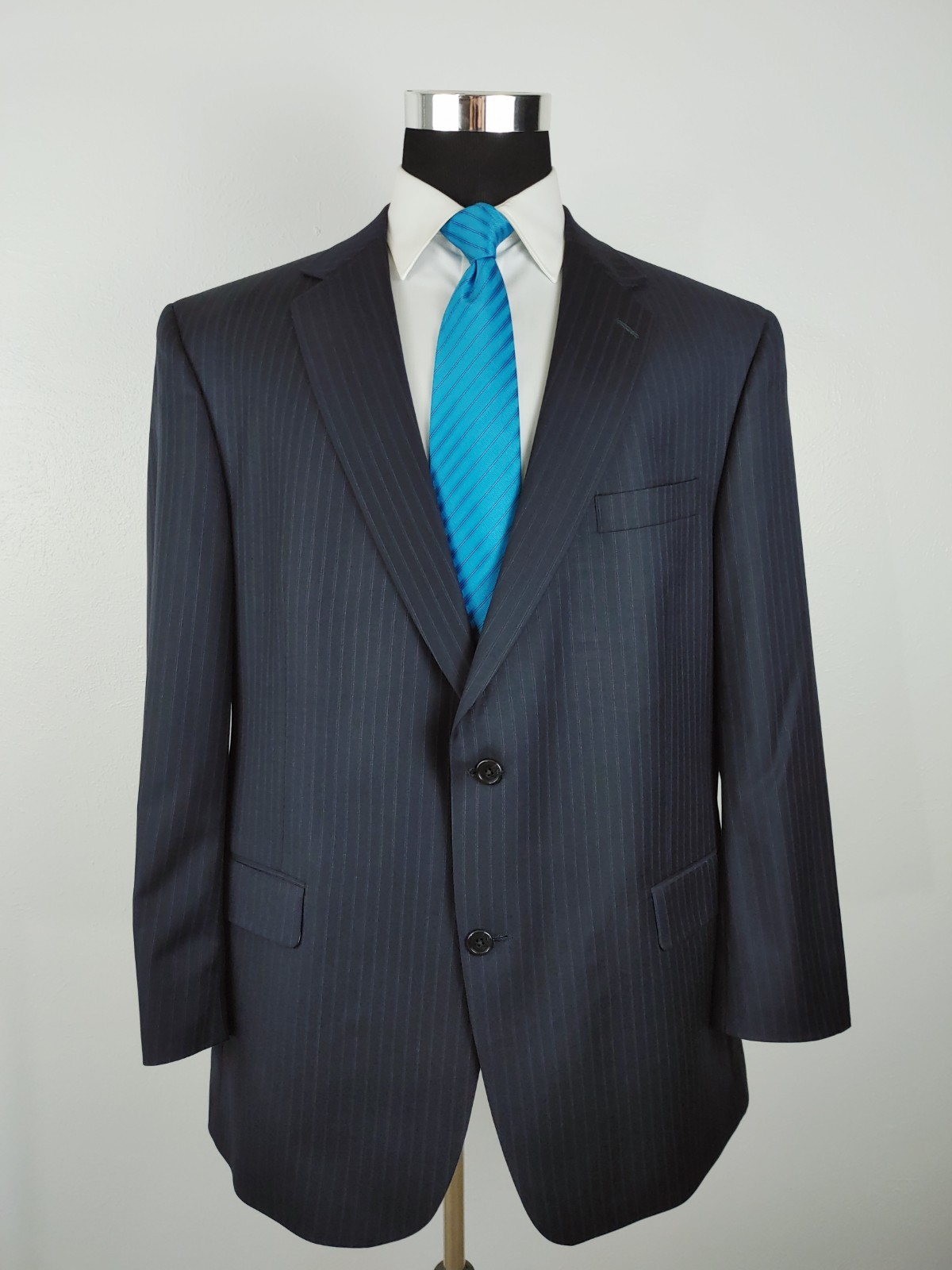 Hart Schaffner & Marx 2 Piece Suit 48/50R Navy Wool 43×28 Pants Chalk Pinstripe