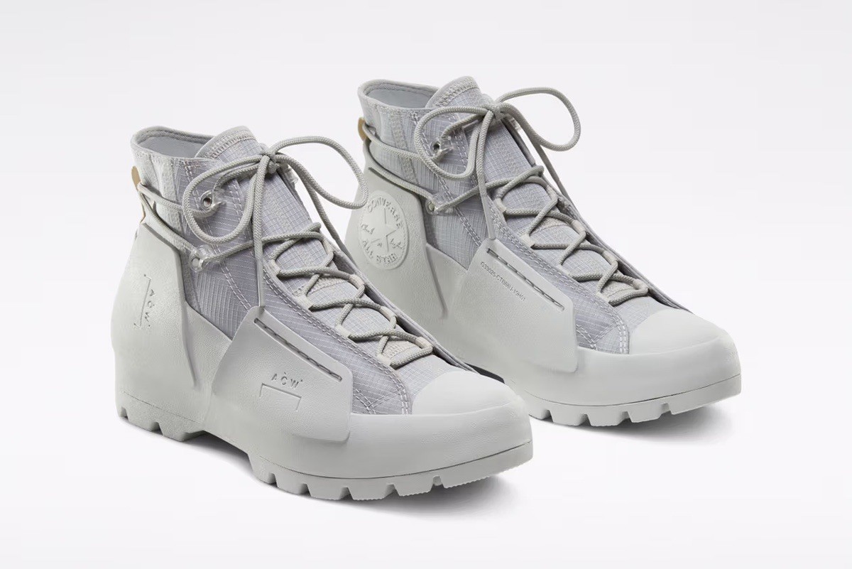 Nike Men’s Gray Converse All Star Chucks Canvas Mid Top Lace Up Sneakers