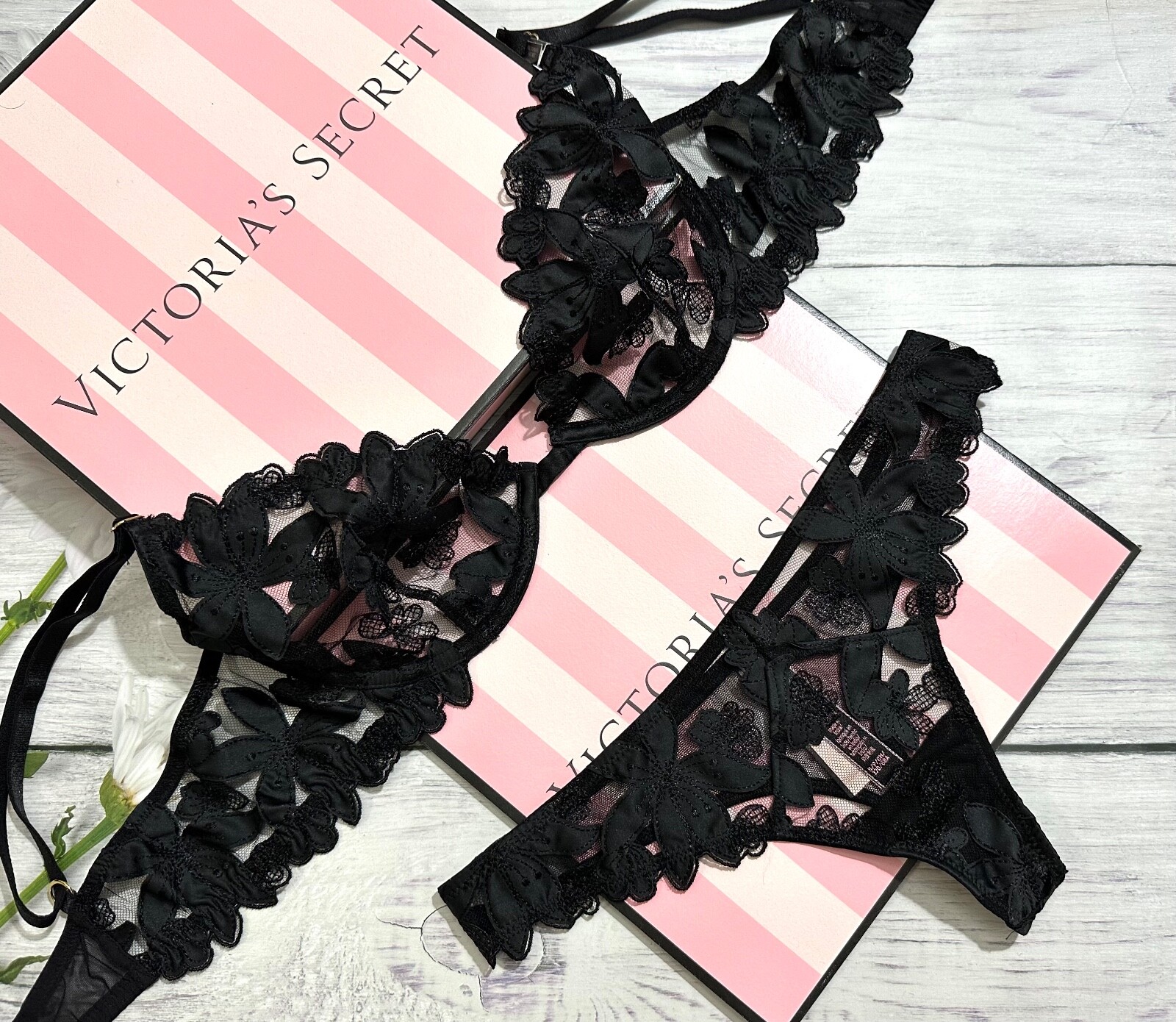 Victoria’s Secret LUXE Unlined Embroidered Demi Bra Thong Set 2 pcs Black