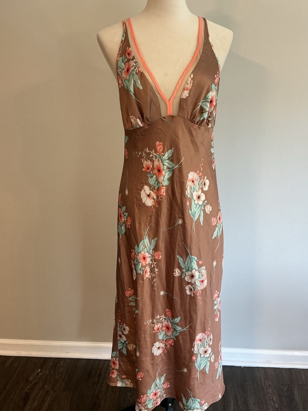 Jones New York Brown Floral Print Nightgown