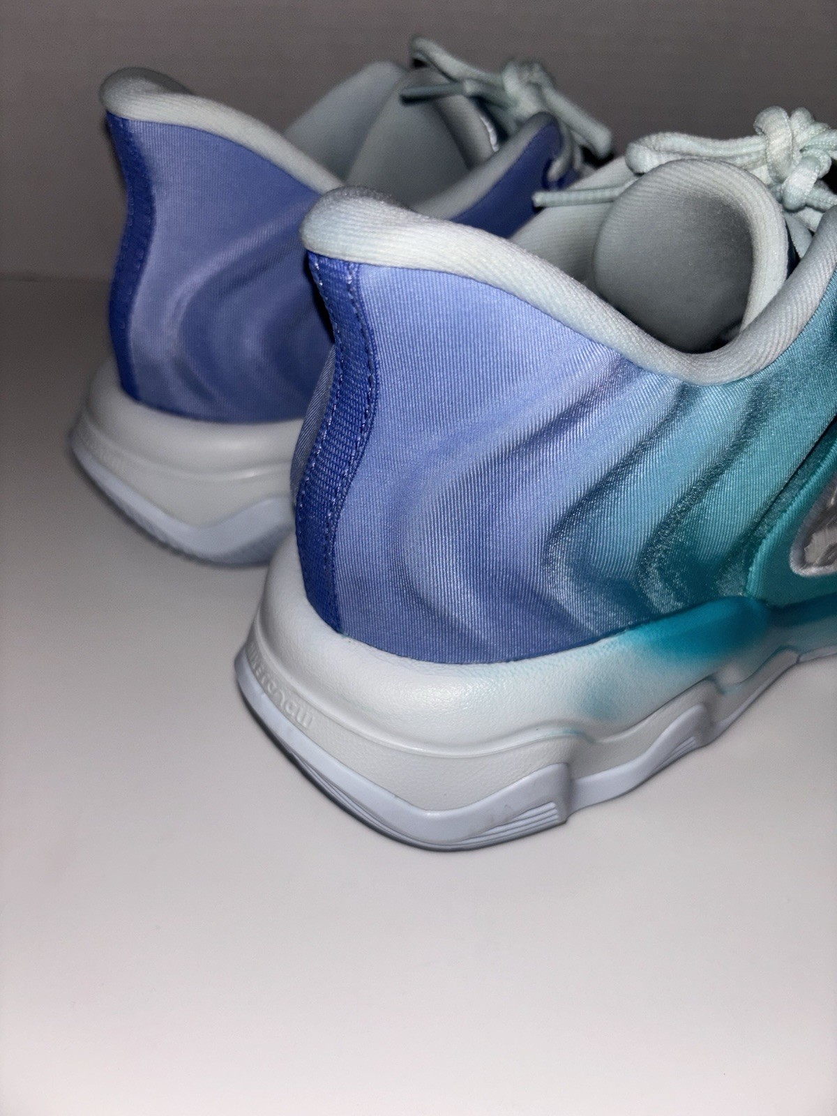 US Men’s 9.5/W 11 – Nike Giannis Immortality 4 “Christmas” FQ3680-300