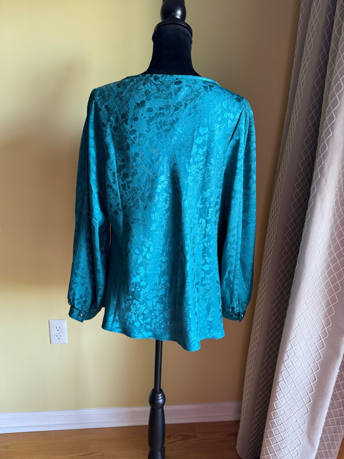 Ladies Chenault color Ocean Blue Blouse XL Solid Embossed Satin Fabric NWT