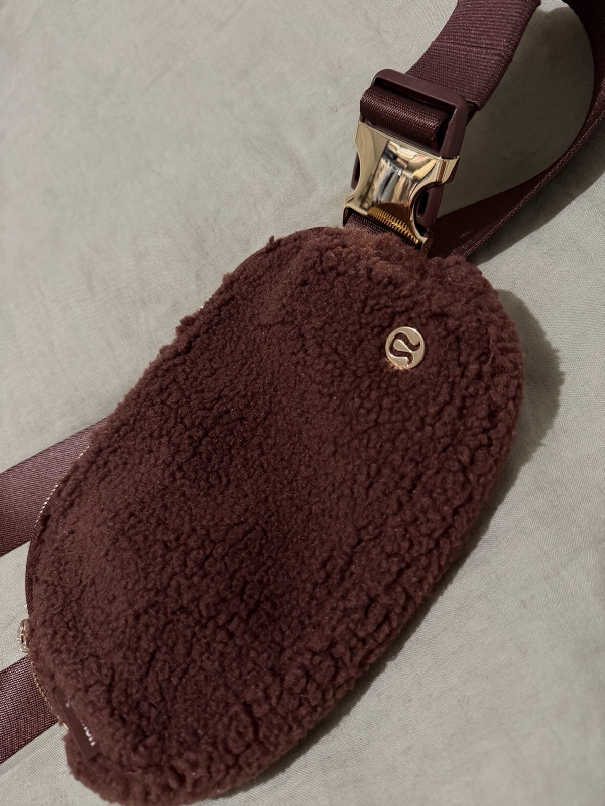 NWOT Lululemon Everywhere Belt Bag 1L Brown Sherpa Fleece Gold Hardware Auth