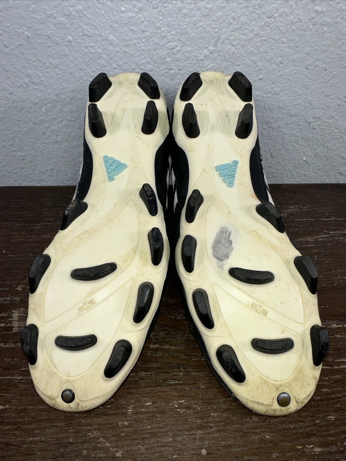 Adidas Vintage 2002 Firm Ground Soccer Cleats Football Shoes Women’s Size 8