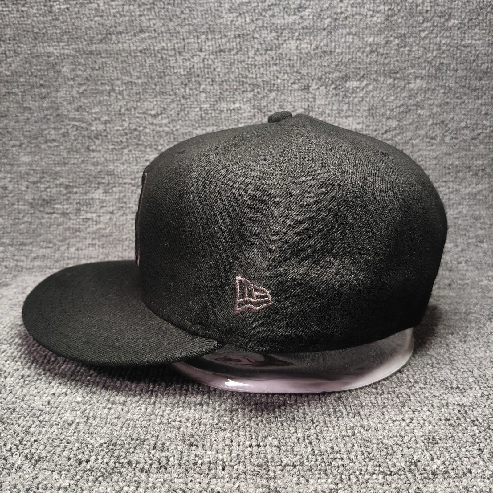 New Era Colorado Avalanche 59FIFTY Fitted Black 7 1 4 NHL Cap