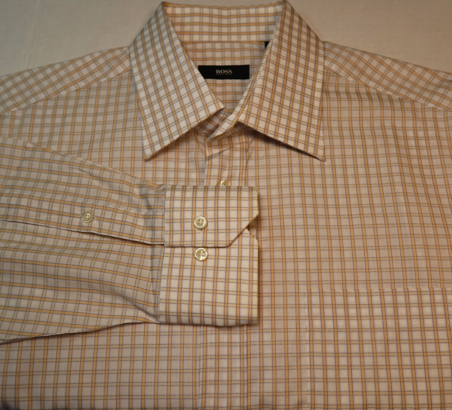 NWOT Hugo Boss Mens 16×32/33 Sharp Fit Dress Shirt Beige White Plaid 100% Cotton
