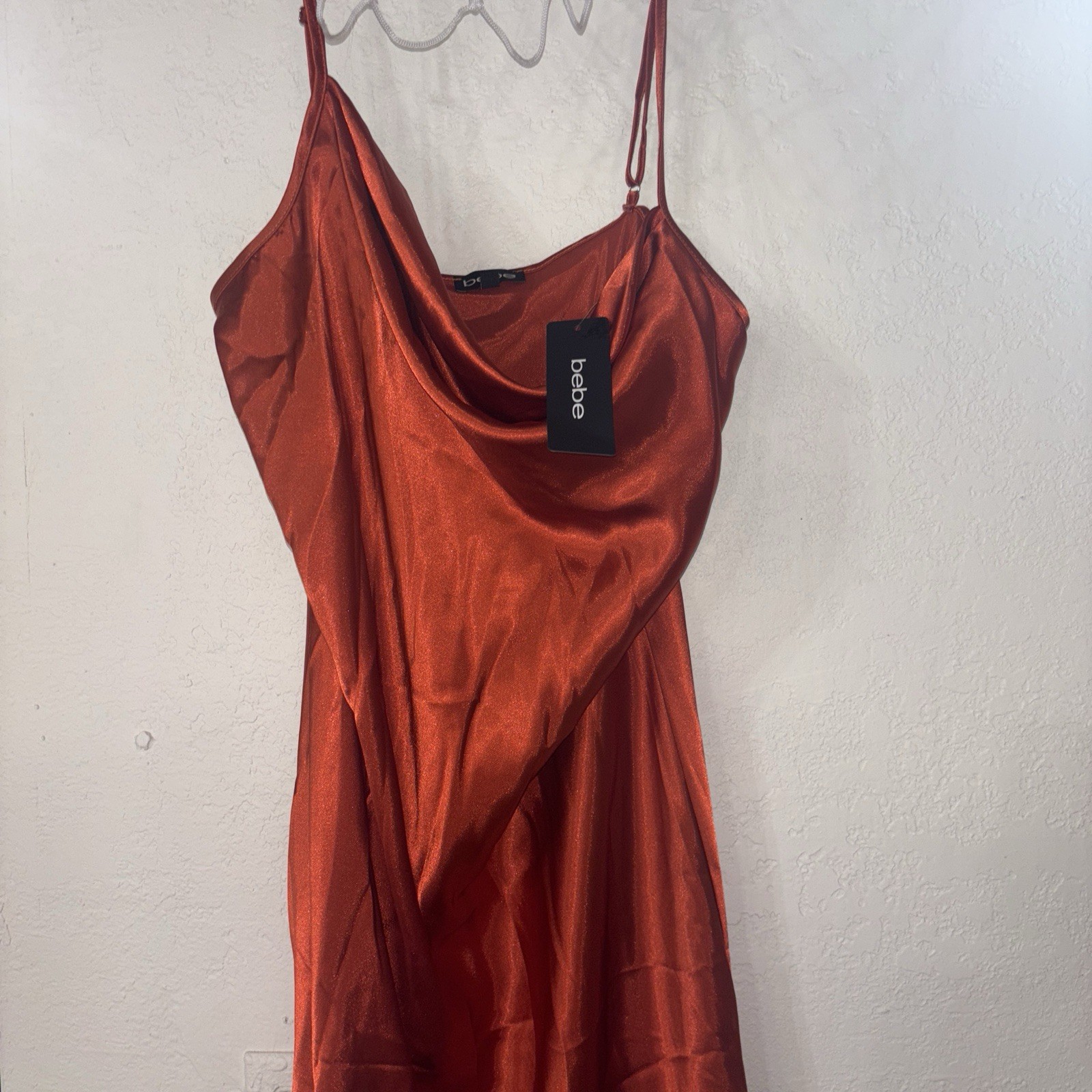 bebe Women’s XS Red Satin Polyester Full Slip Solid Adjustable Straps Wireless