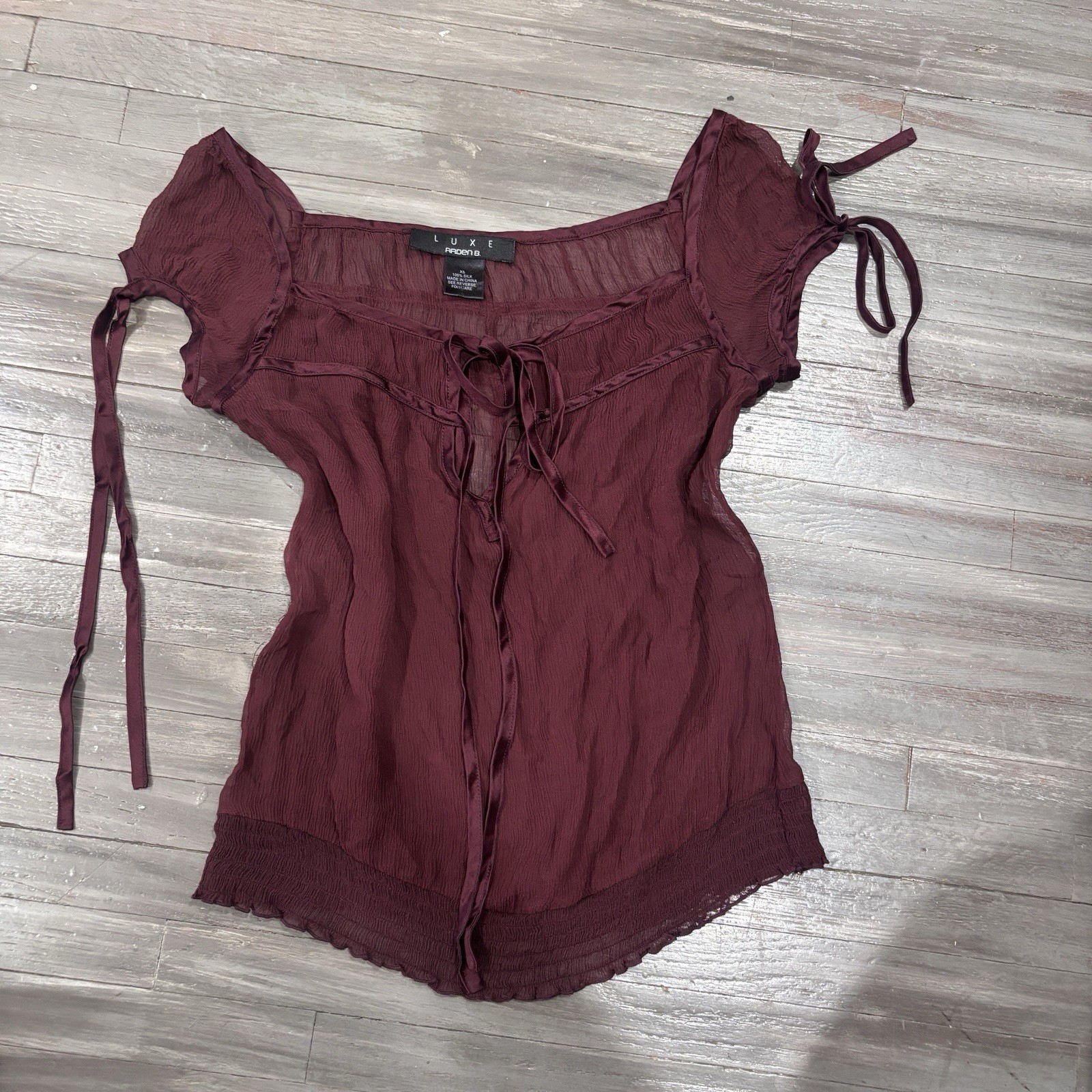 Arden B. Luxe Women’s Burgundy Tie-Front Lace Ruffle Square Neck Blouse XS silk
