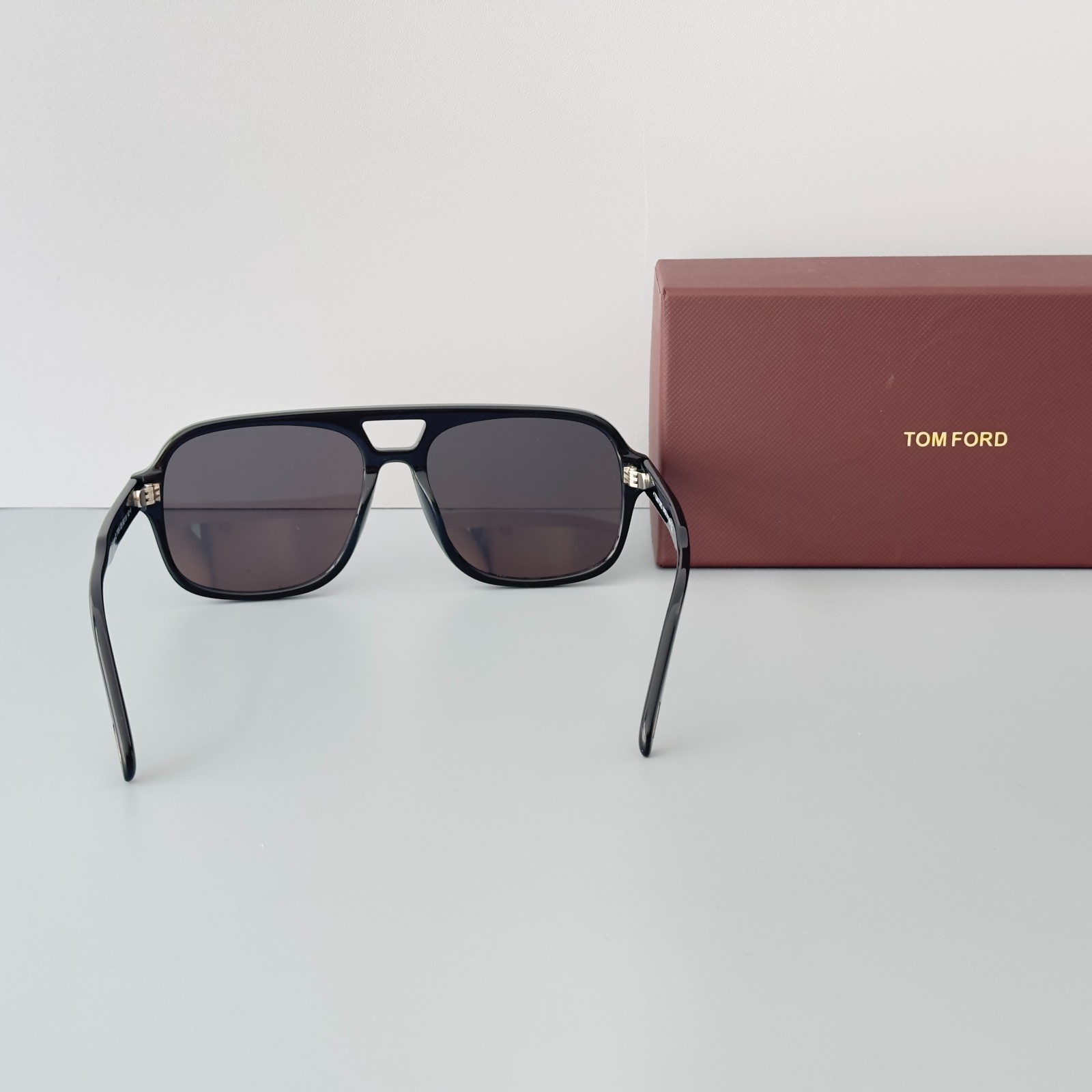 Tom Ford Falconer Sunglasses TF884 Black/Black 60-18-140mm With Case