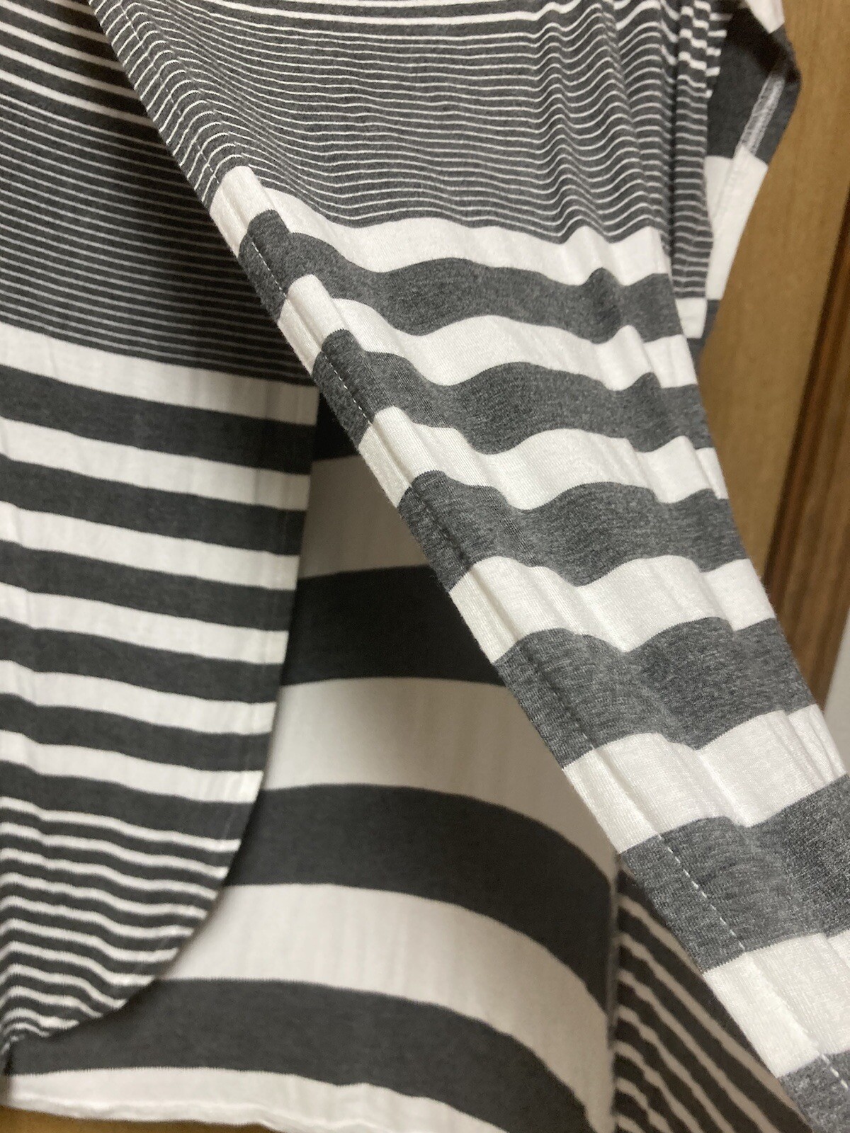 Blue Sacs Fifth Avenue Grey White Striped Cross Over Open Back knit top L 10 12