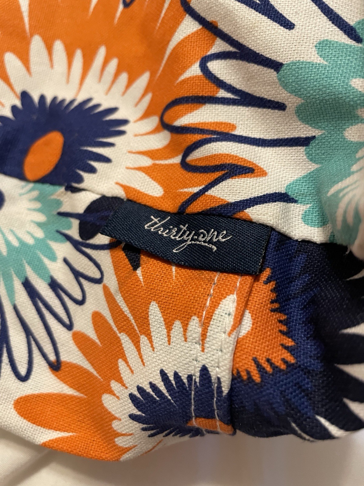 Thirty-One Reversible Paradise Pop & Navy Wave Retired Crossbody Hobo Bag