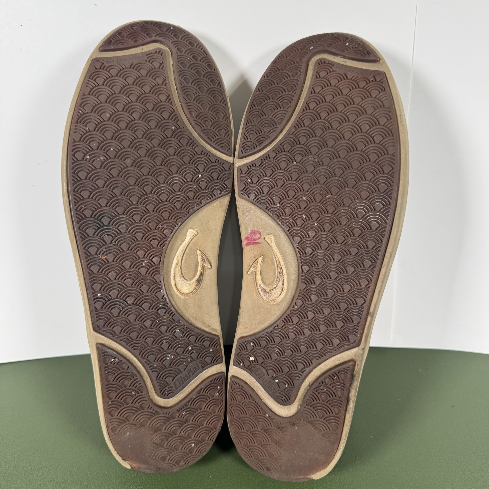 OLUKAI Lae’ahi Lauhala Men Size 10.5 M Dark Brown Woven Leather Slip On Shoes