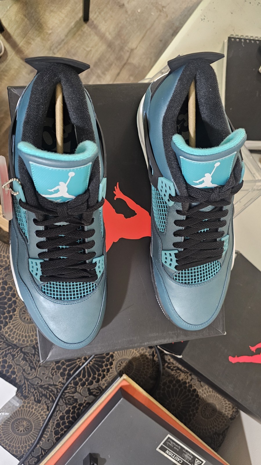 Jordan Air Jordan 4 Retro Teal/Black/White Leather Mid-Top 705331-330 2015