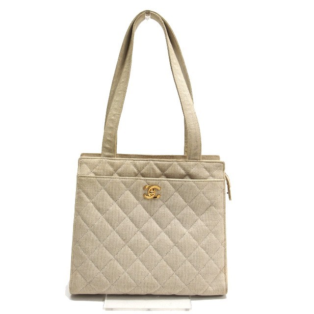 Matelassé Canvas Tote Bag with CC Logo – Ivory 1CH01498