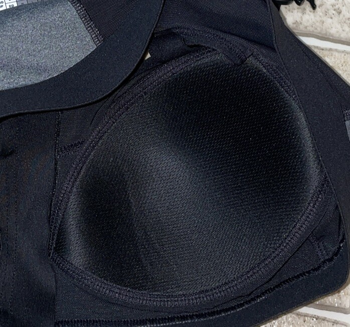 NWT Womens Avia Black & Grey Heather Zip Front Seamless Sports Bra Size Medium