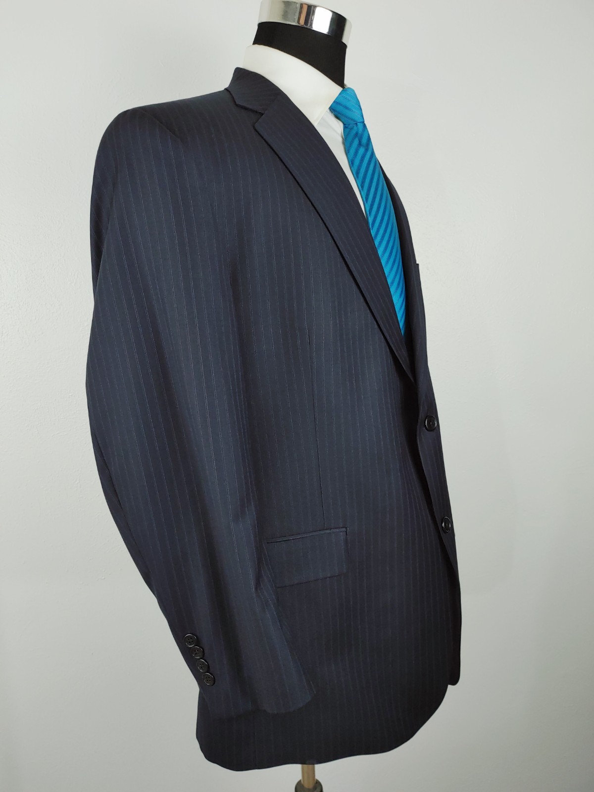 Hart Schaffner & Marx 2 Piece Suit 48/50R Navy Wool 43×28 Pants Chalk Pinstripe