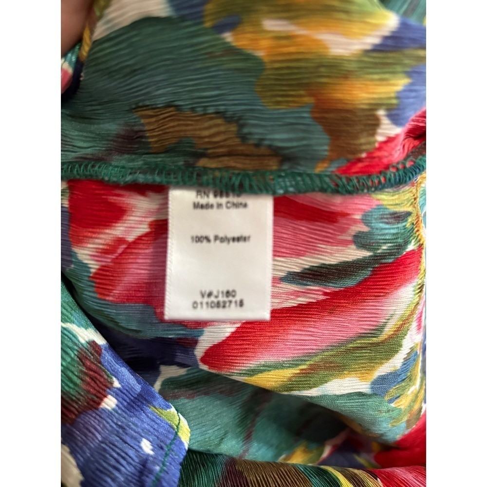 Coldwater Creek Top Womens M Medium Fun Floral ARt 2 wear Stretch button down