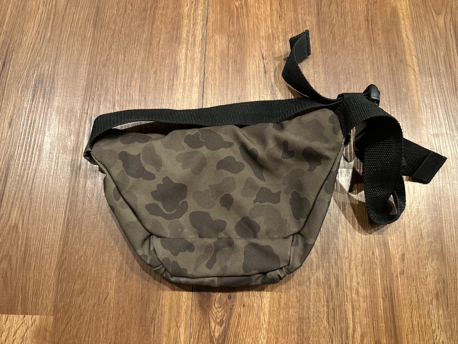 Carhartt Fanny Pack Satchel Cross Body Bag Green Camouflage Travel Vacation