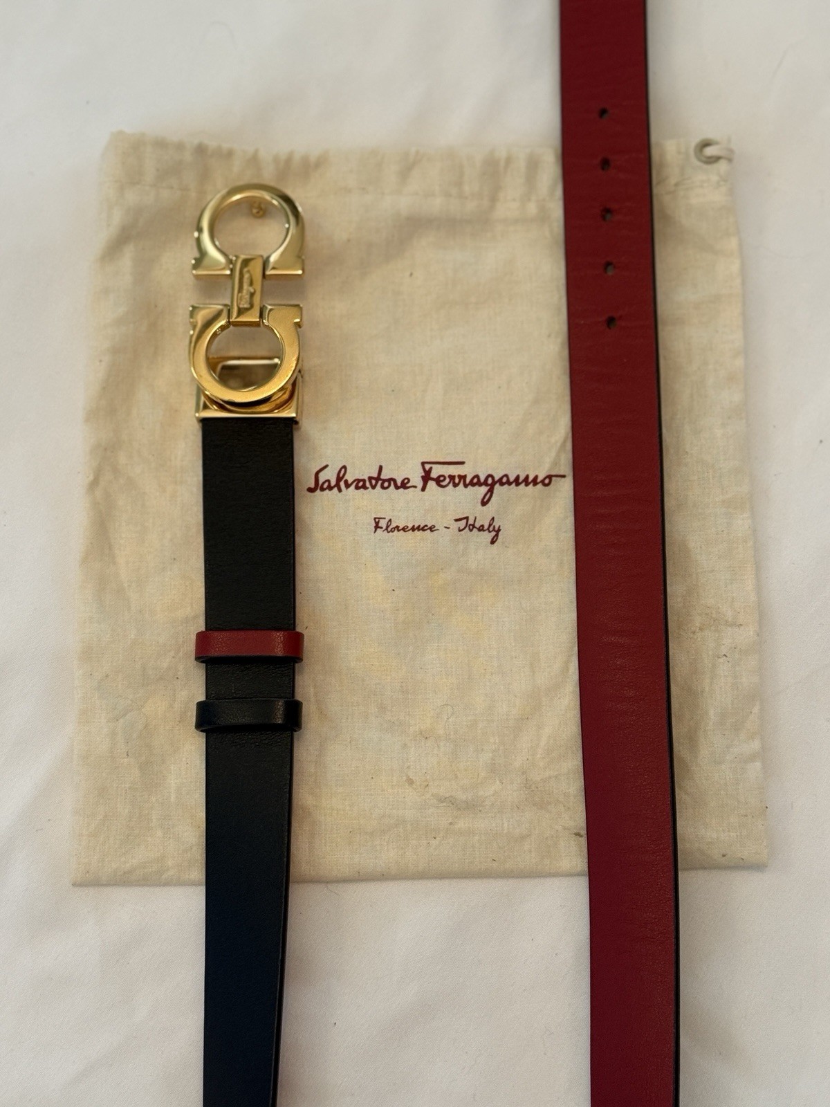 Salvatore Ferragamo Womens Gancini Belt Black/Red Leather Gold Buckle DustBag