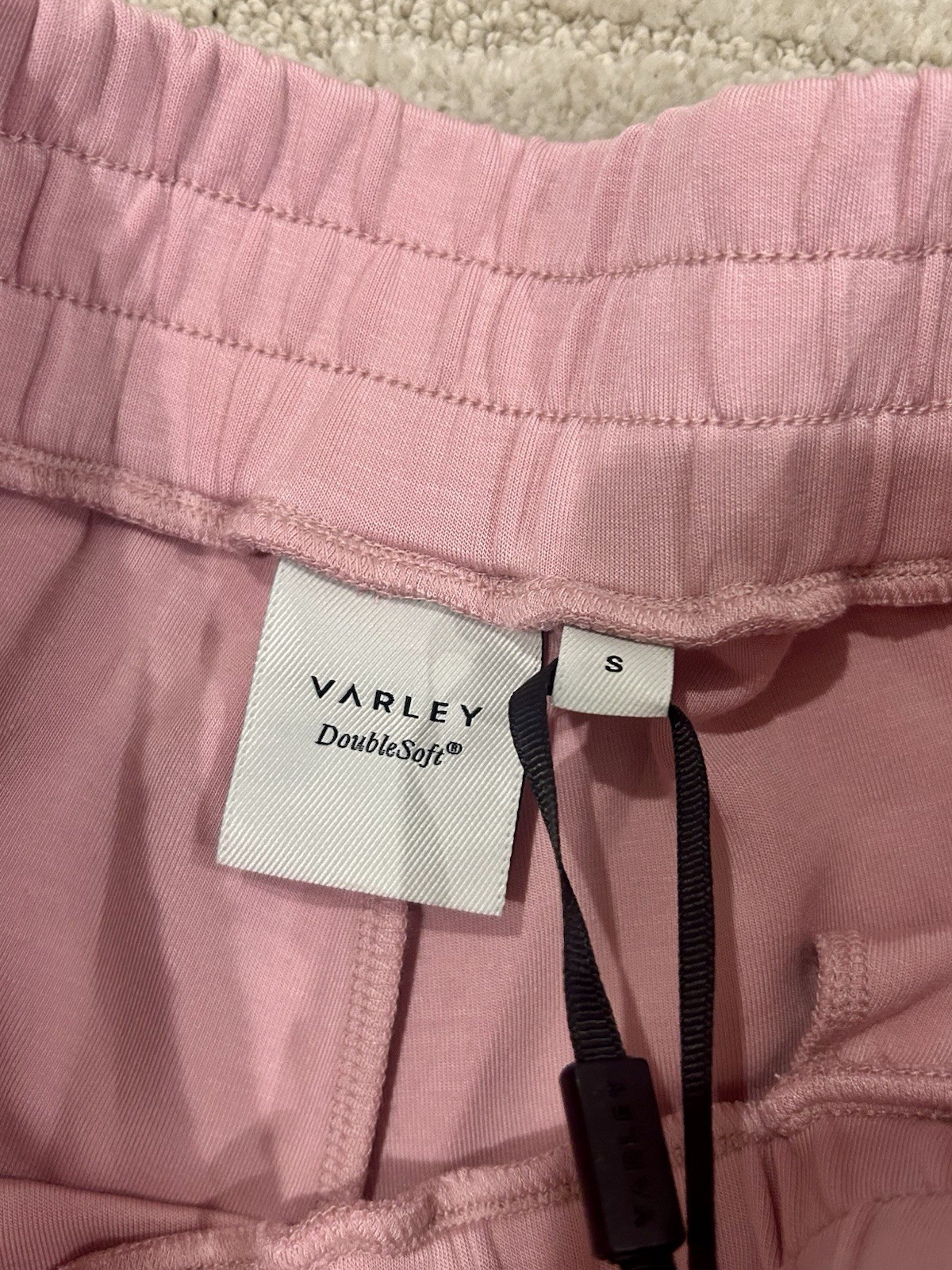 VARLEY Woman’s Zephyr mauve Atrium high rise 4.5″ short, SZ S, BNWT, L@@K*