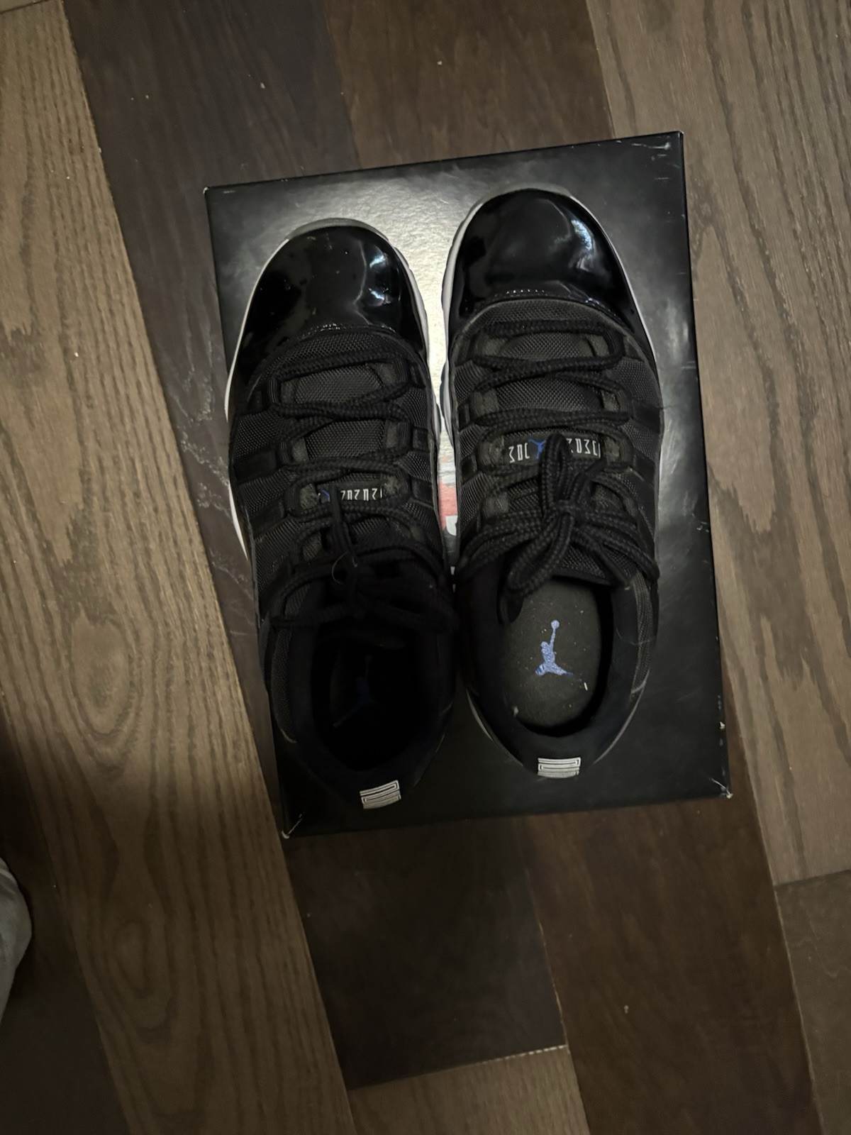 Jordan Air Jordan 11 Retro Low Black/White US 8 FV5104-004