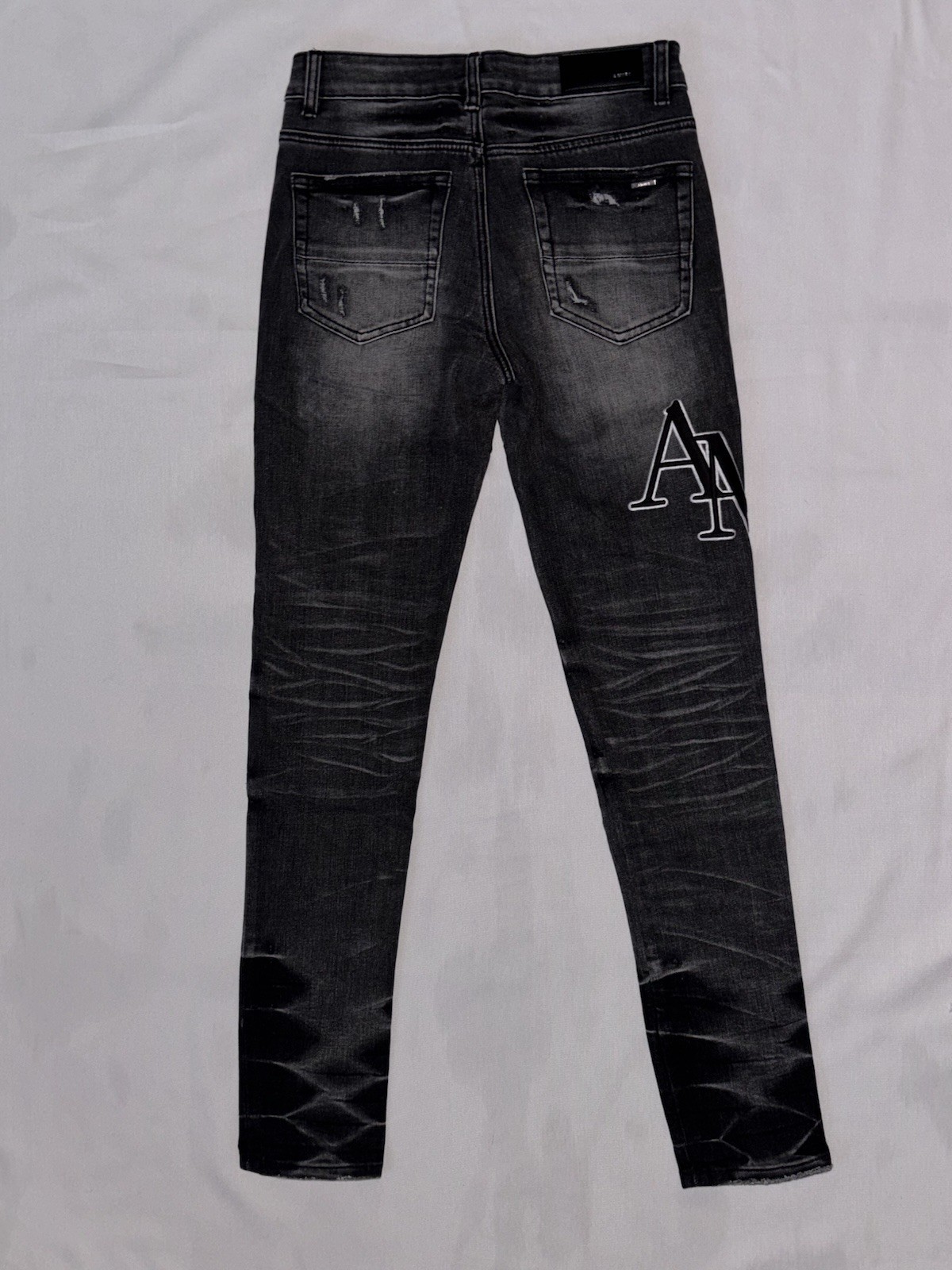AMIRI Men’s Gray Medium Wash Skinny Fit Distressed Logo Denim Jeans Size 28