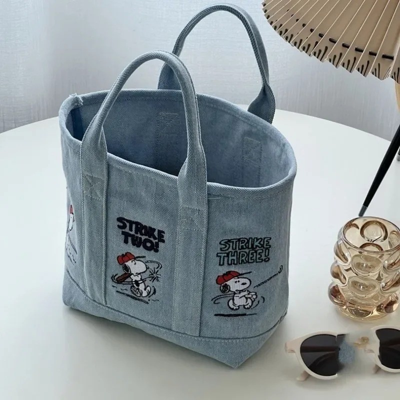 Cartoon Snoopy Embroidered Canvas Bag: Large Capacity, Portable, Handheld*