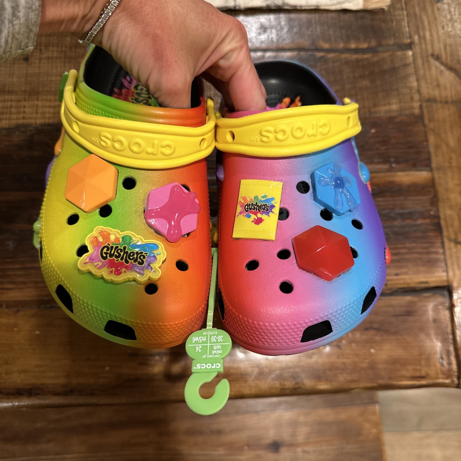 Crocs Unisex Gushers Classic Clog Multiple Sizes Multicolor |211487-90H|