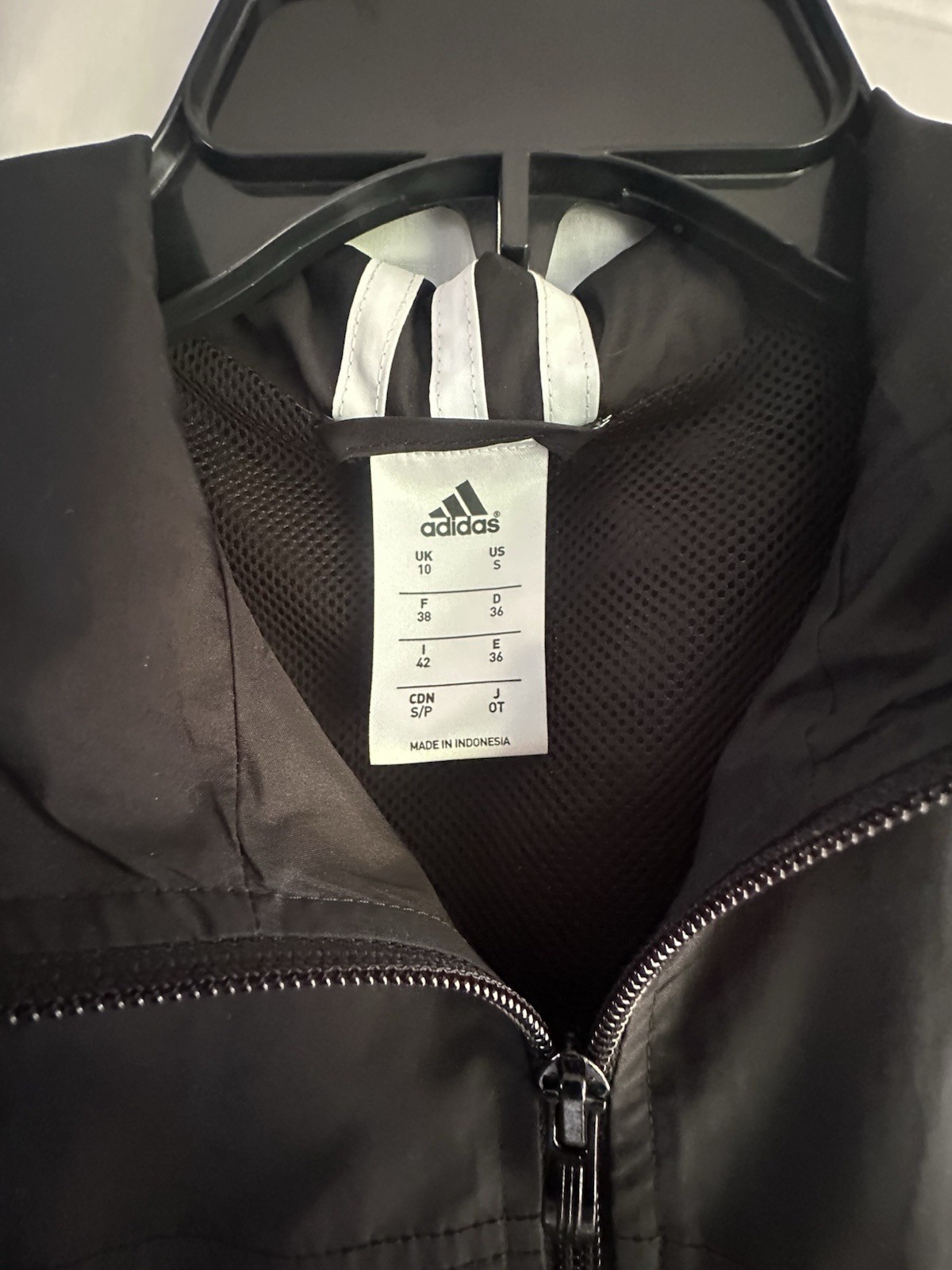 adidas Men’s Track Jacket Full-Zip Mesh Lined Pockets Black/White Size S