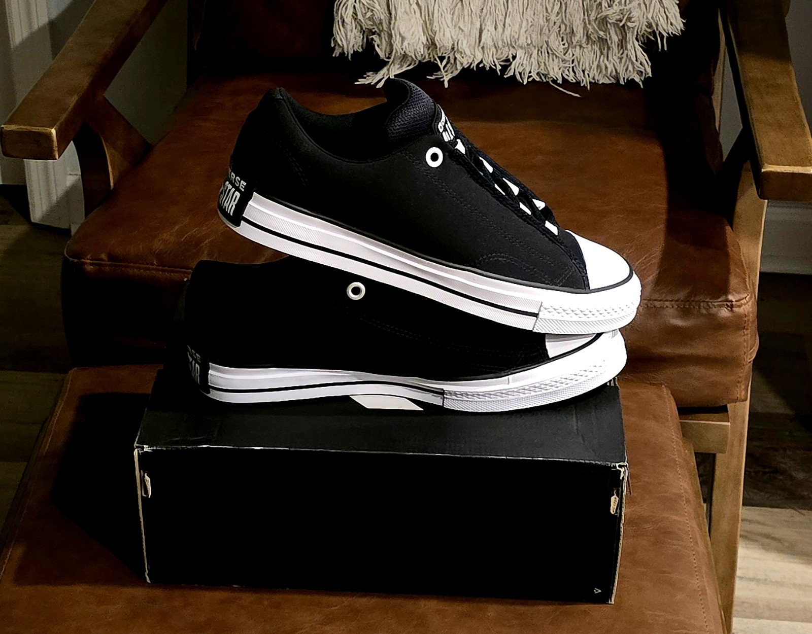Converse Chuck Taylor Puff – Black/Black/White – A14723C – Size 10 MEN