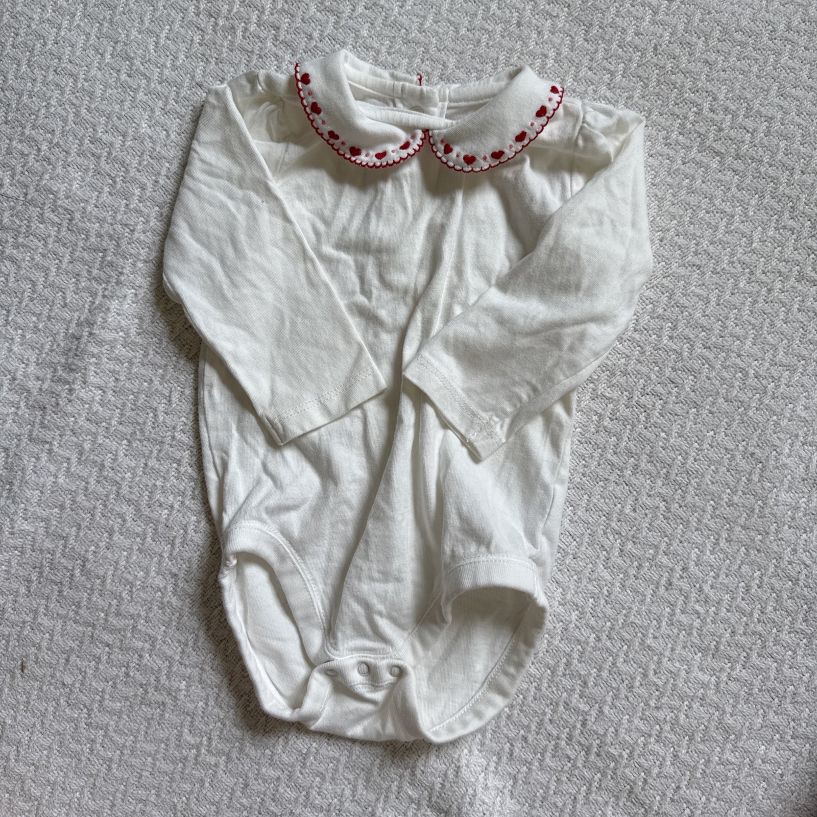 Red Heart Gymboree 2016 White Peter Pan Collar Long Sleeve Bodysuit 6-12M