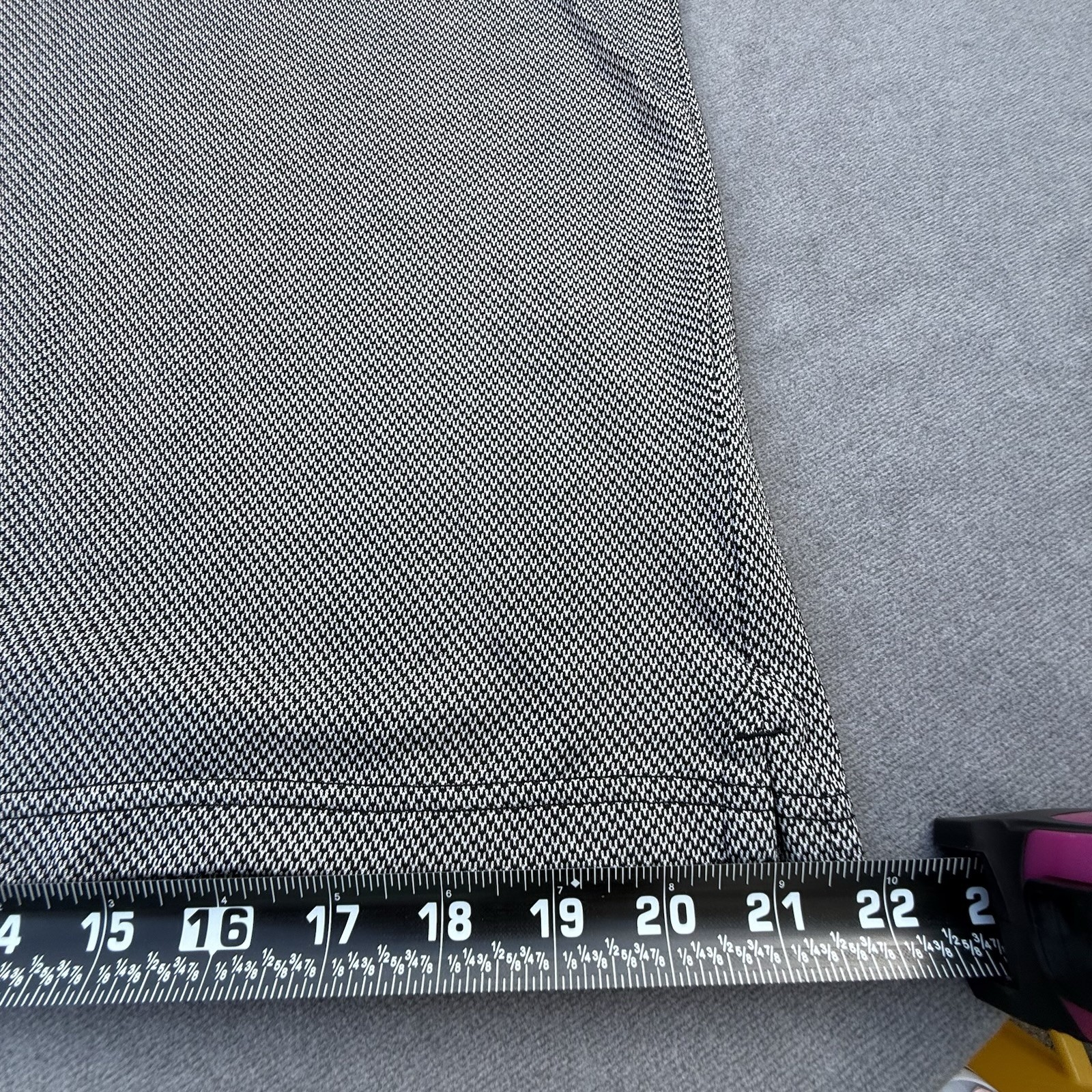 DKNY Men’s Polo Shirt L Black/White Geometric Knit 1/4 Zip Short Sleeve