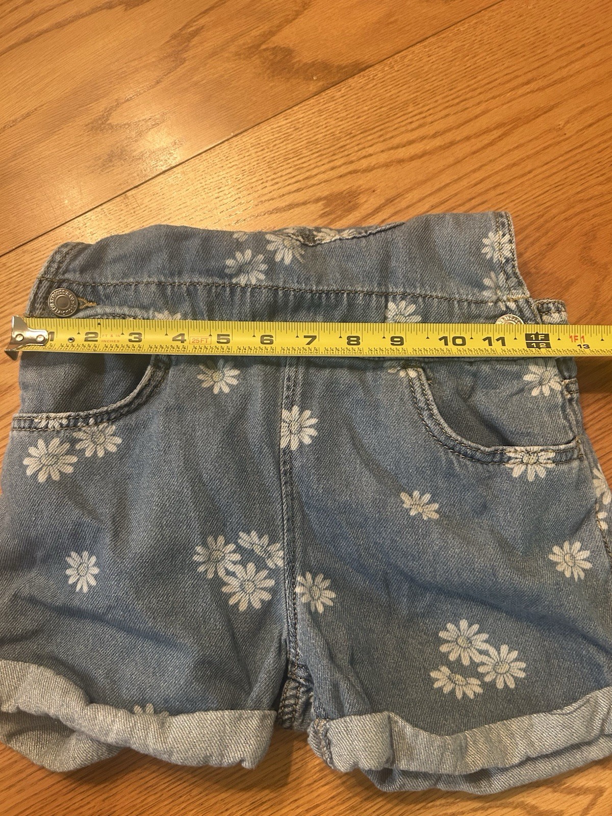Levi’s Shortalls sz 10 Reg Relaxed Girls Shorts Overalls flower pattern Summer
