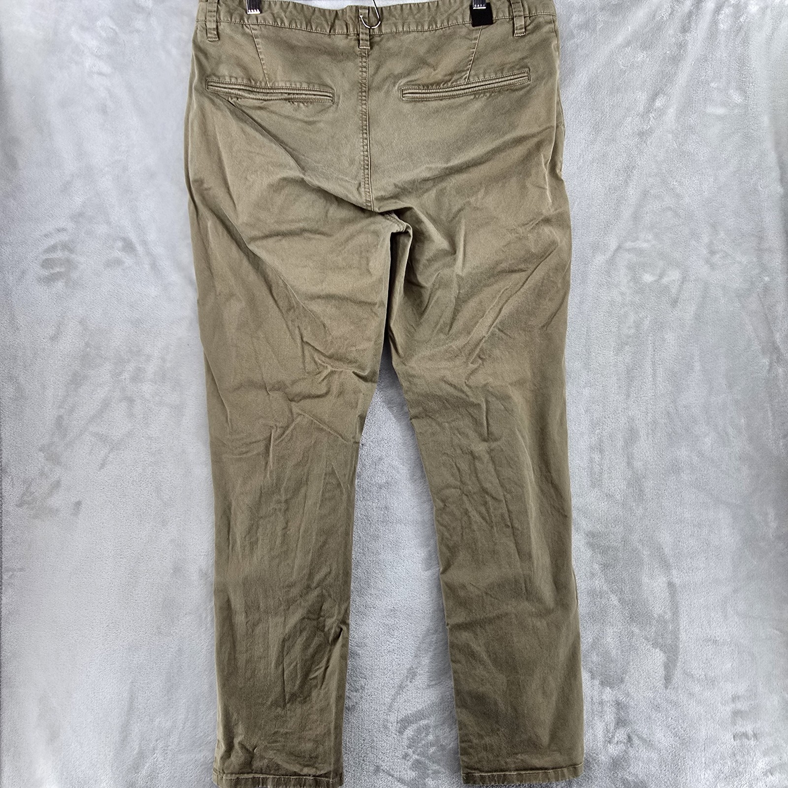 Vuori Pants Mens 36×30 Casual Tan Chino Pants All Day Pants