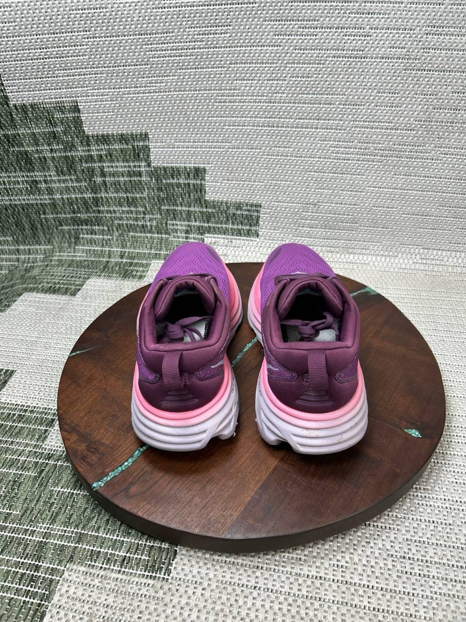 Hoka One One Shoes Womens Size 7 B Bondi 8 Beautyberry Mesh Running Sneaker