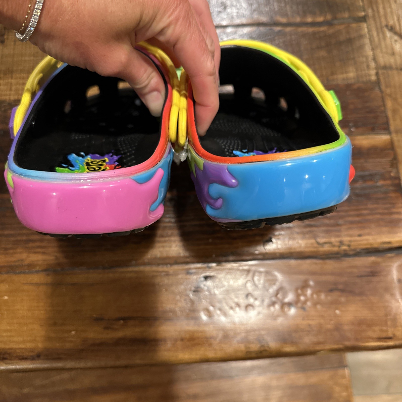Crocs Unisex Gushers Classic Clog Multiple Sizes Multicolor |211487-90H|