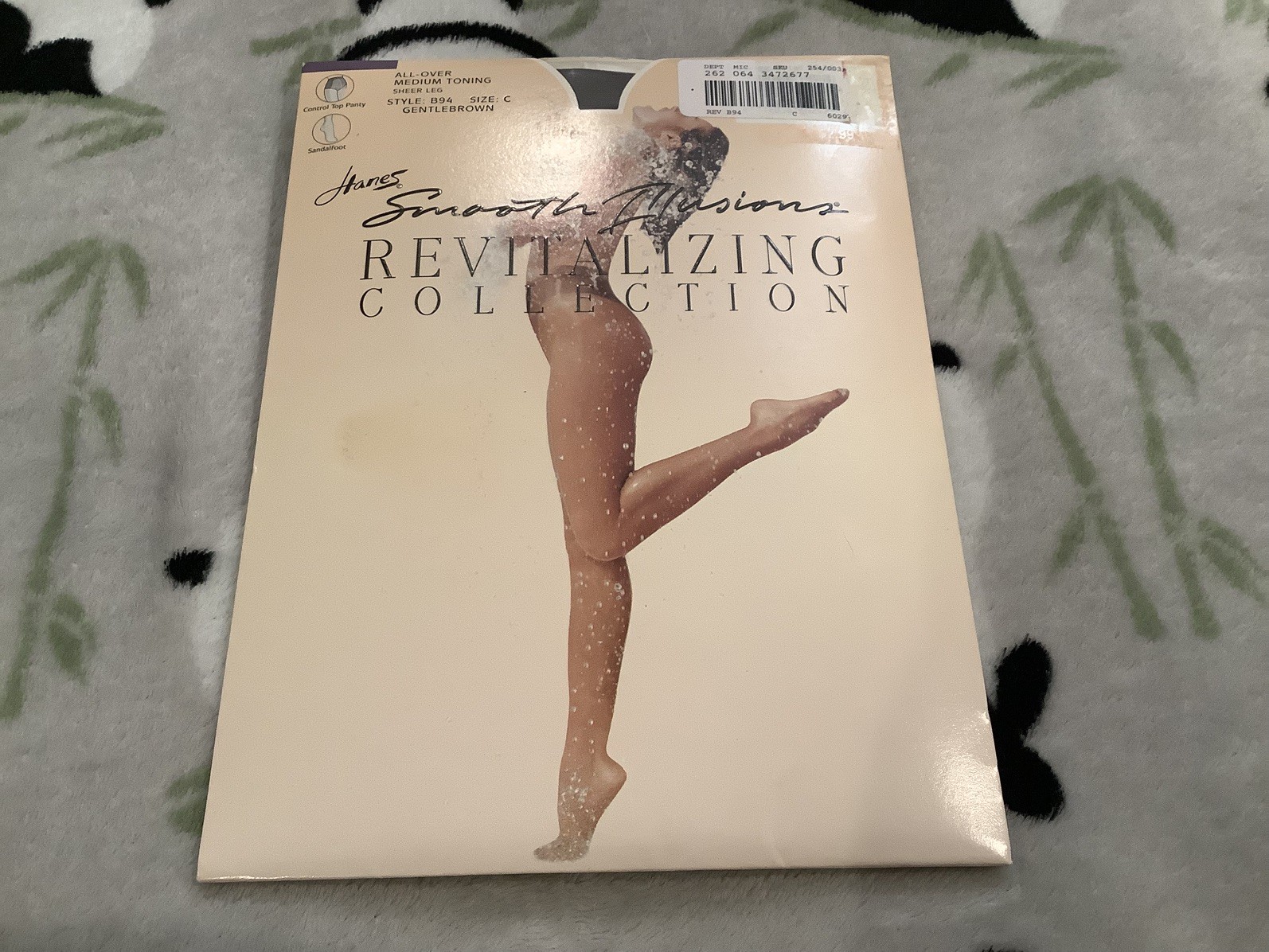 Hanes Women’s Pantyhose Size C B94 Gentle Brown Smooth Illusions Revitalizing
