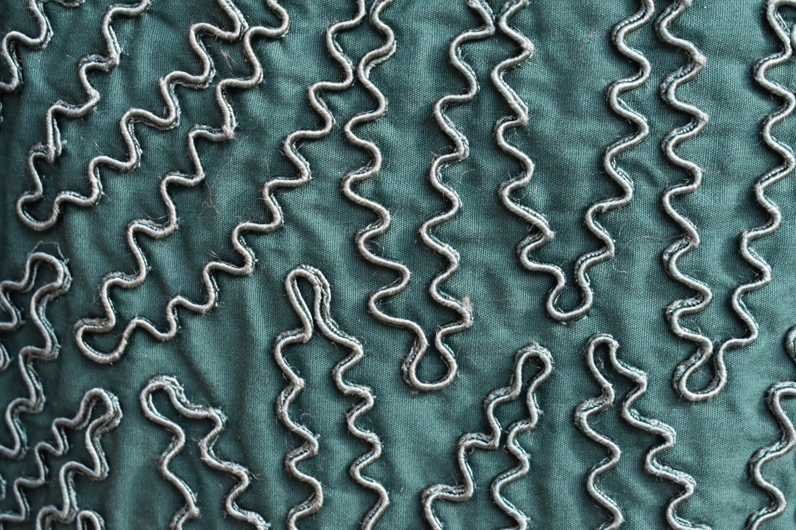 vintage 40’s 50’s forest green huge peplum party dress ribbon cord detailing MCM