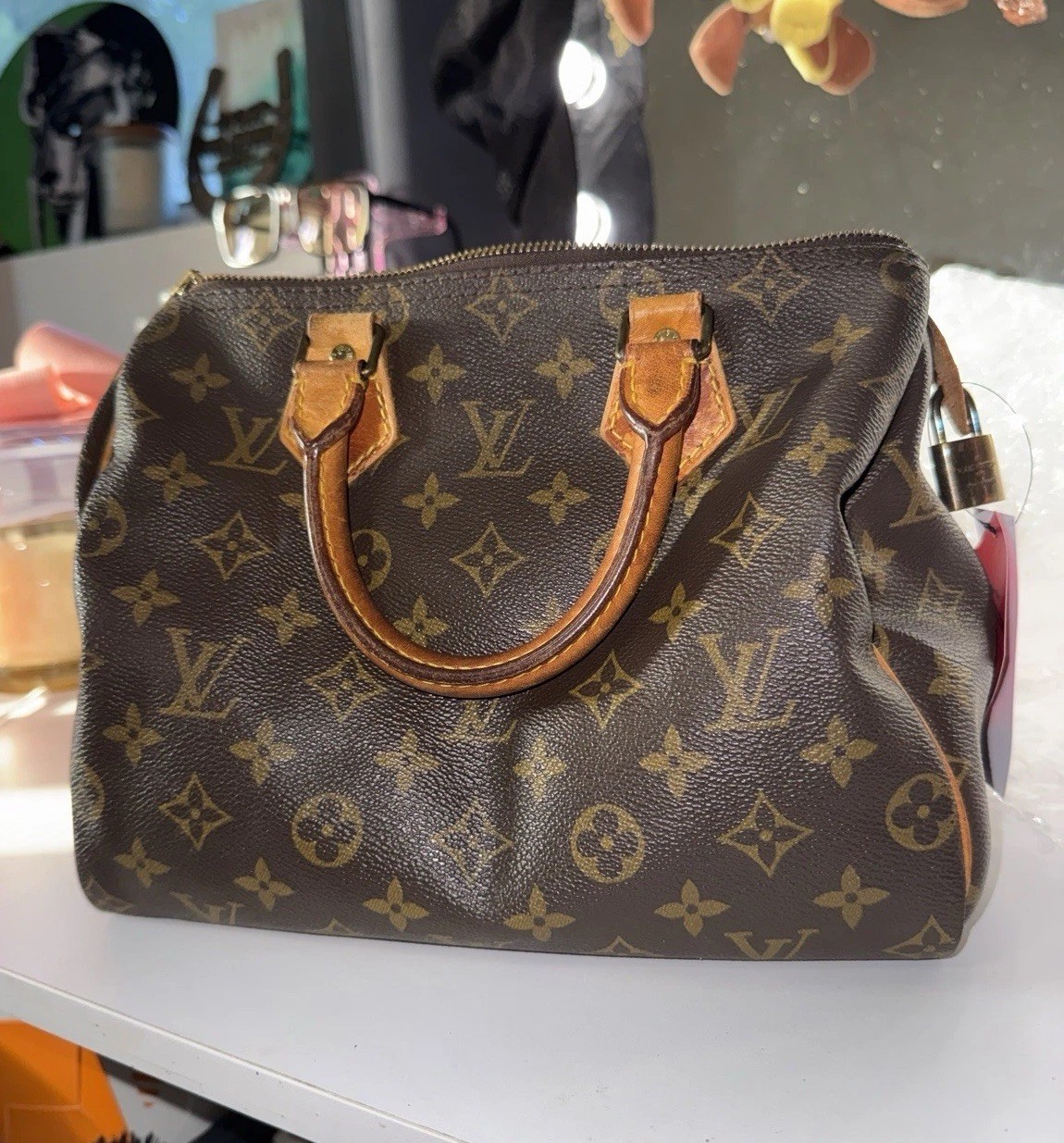 Louis Vuitton Speedy 25 Authentic Handbag Pre-owned Good Condition No Box