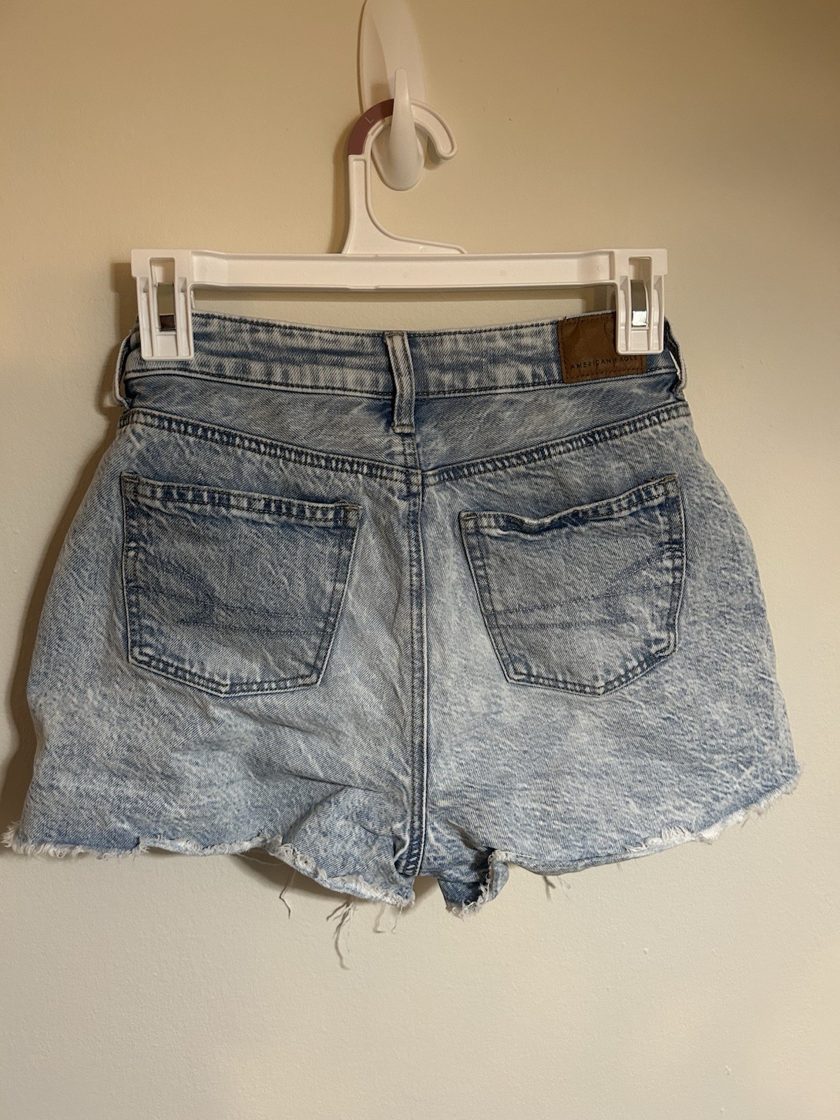 American Eagle Outfitters High Rise Light Wash Cut-Off Shorts Size 0