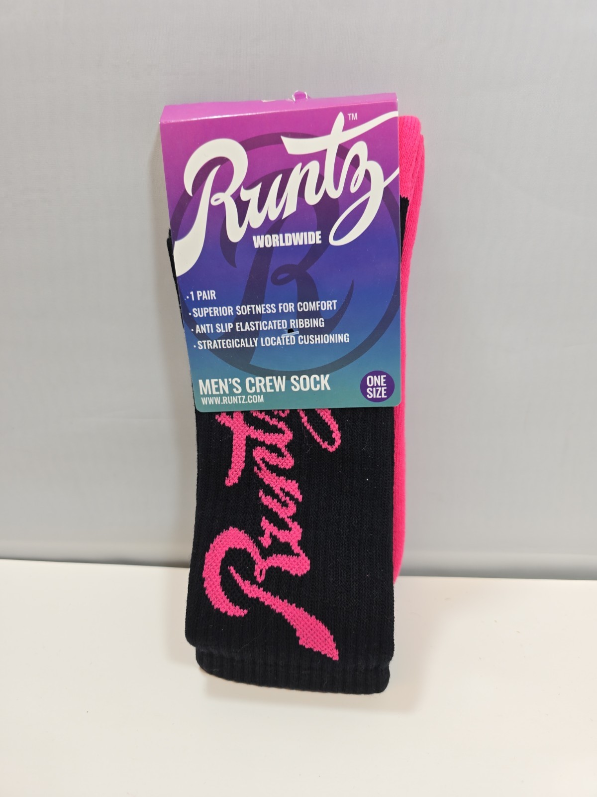 Runtz Worldwide 2-Tone Men’s Crew Socks One Size Pink/Black 80106